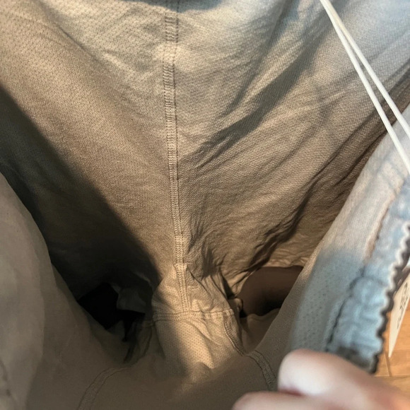 NWT Tasc men’s M21 recess 8” short size XL - Picture 9 of 12